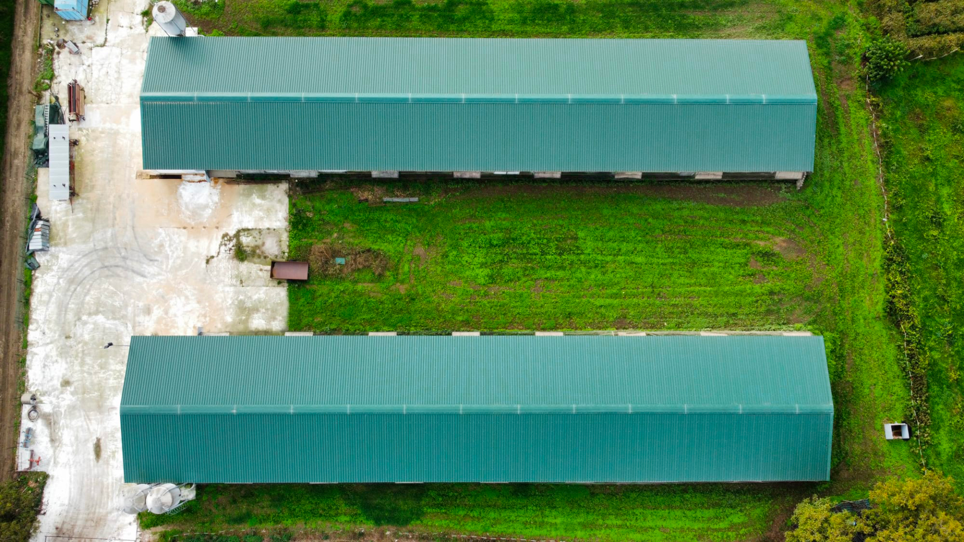 Smaltimento copertura in amianto e realizzazione nuova copertura con pannello grecato coibentato